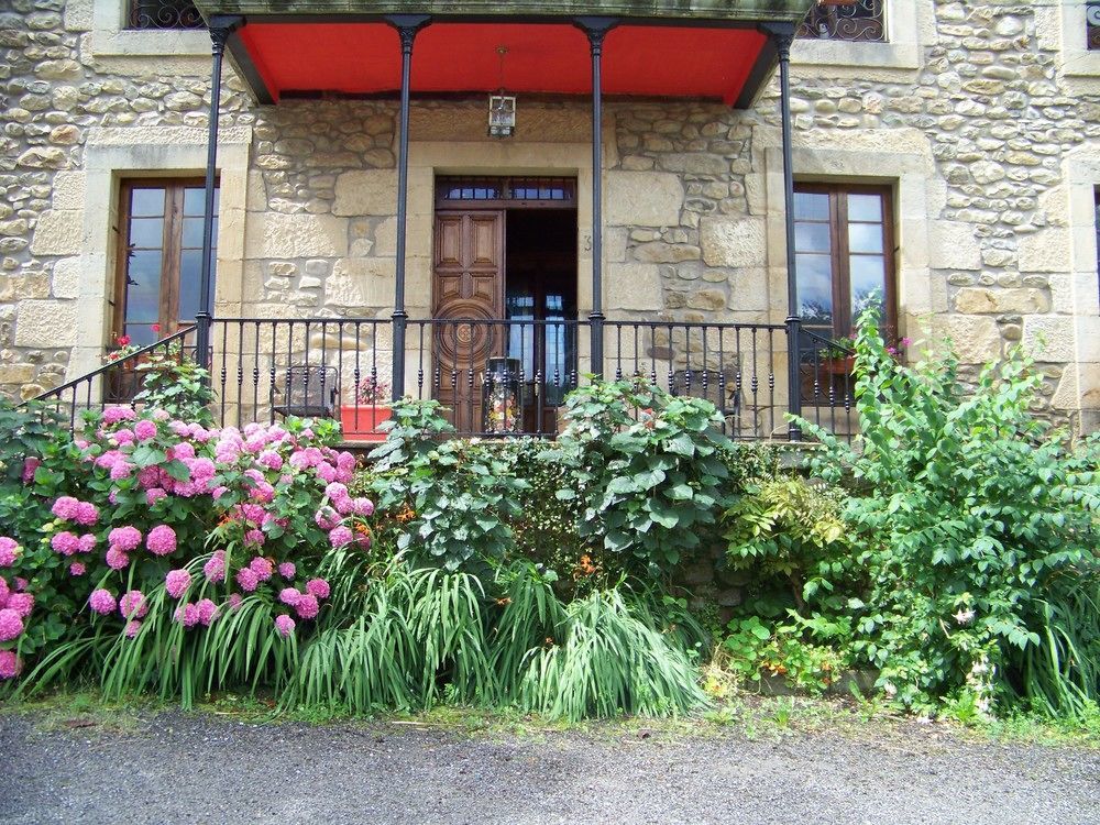 B&B El Jardin De Aes Puente Viesgo Exterior foto